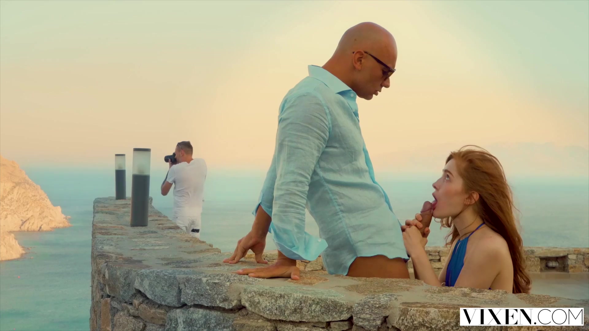 Una polla roja muy bonita fue insertada en el coño de una joven zorra rusa