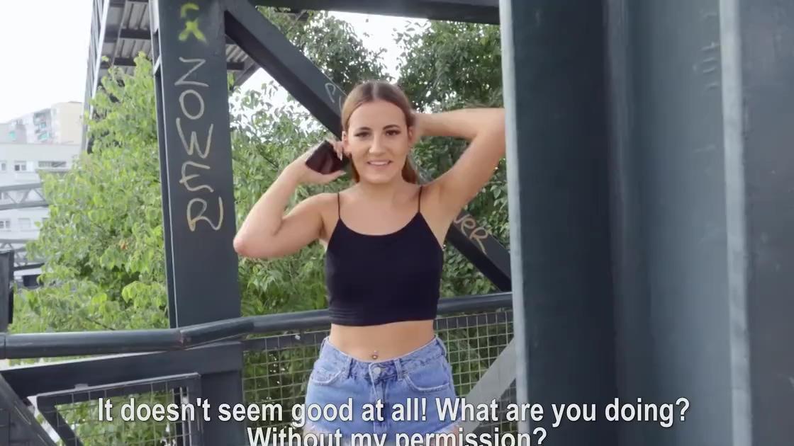 Adolescente caliente seducida y violada por un extraño en la calle – porno pov