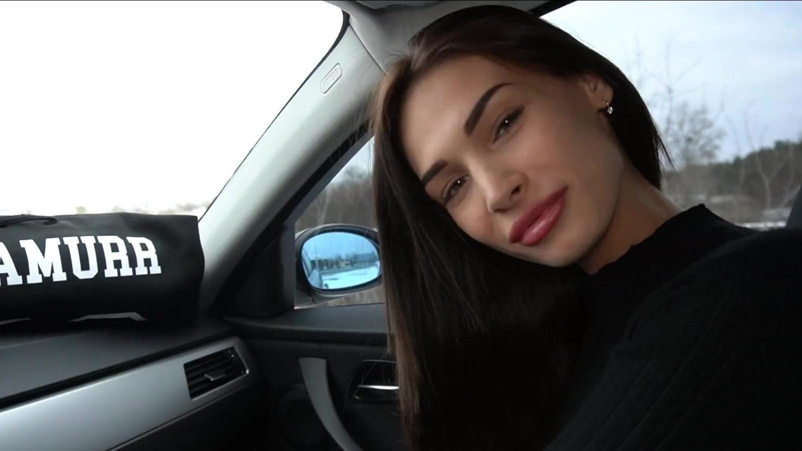 Bebé chupa en el auto hasta que me duermo – Porno Amateur