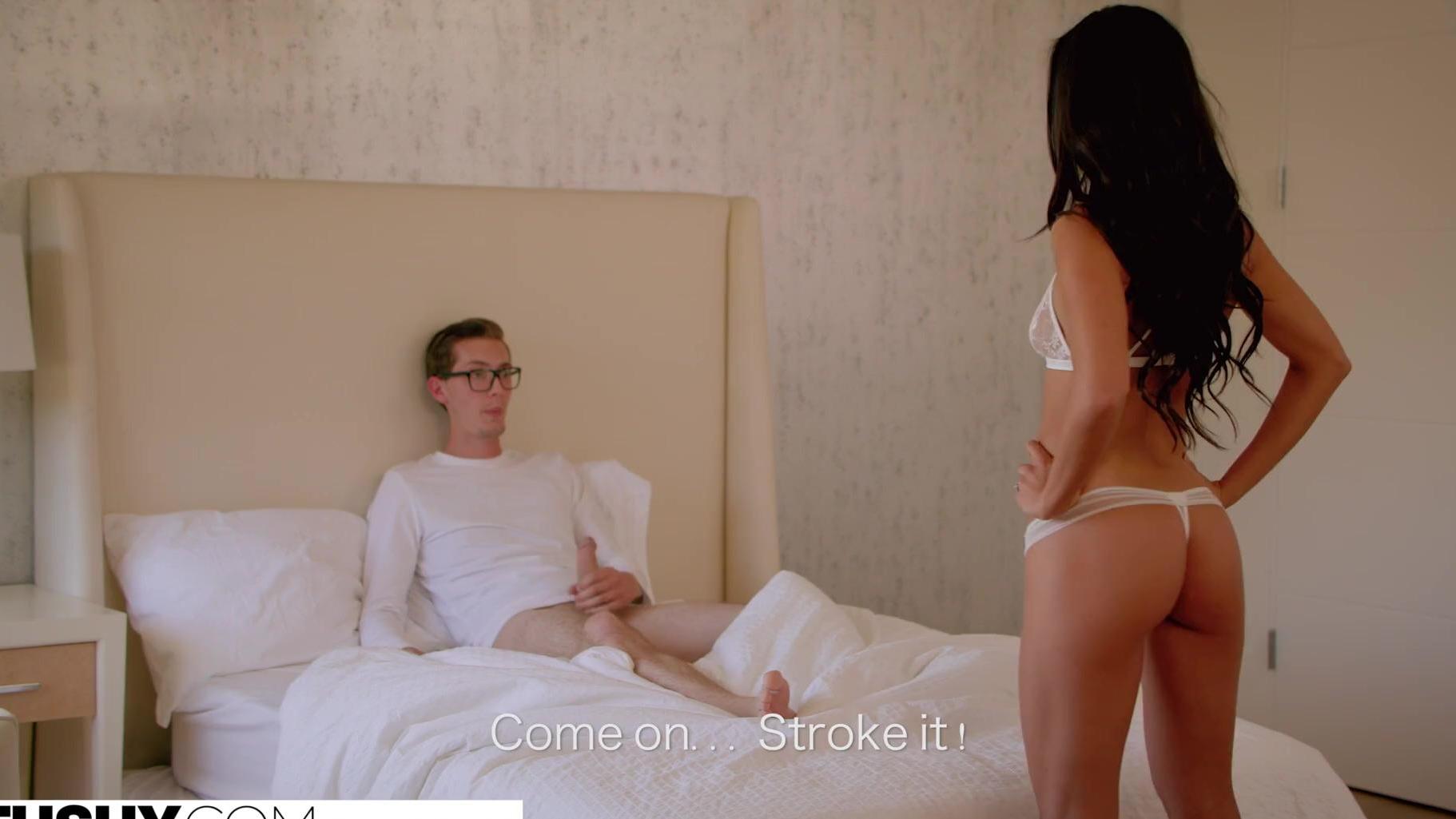 MILF cansada tiene una buena polla para montar