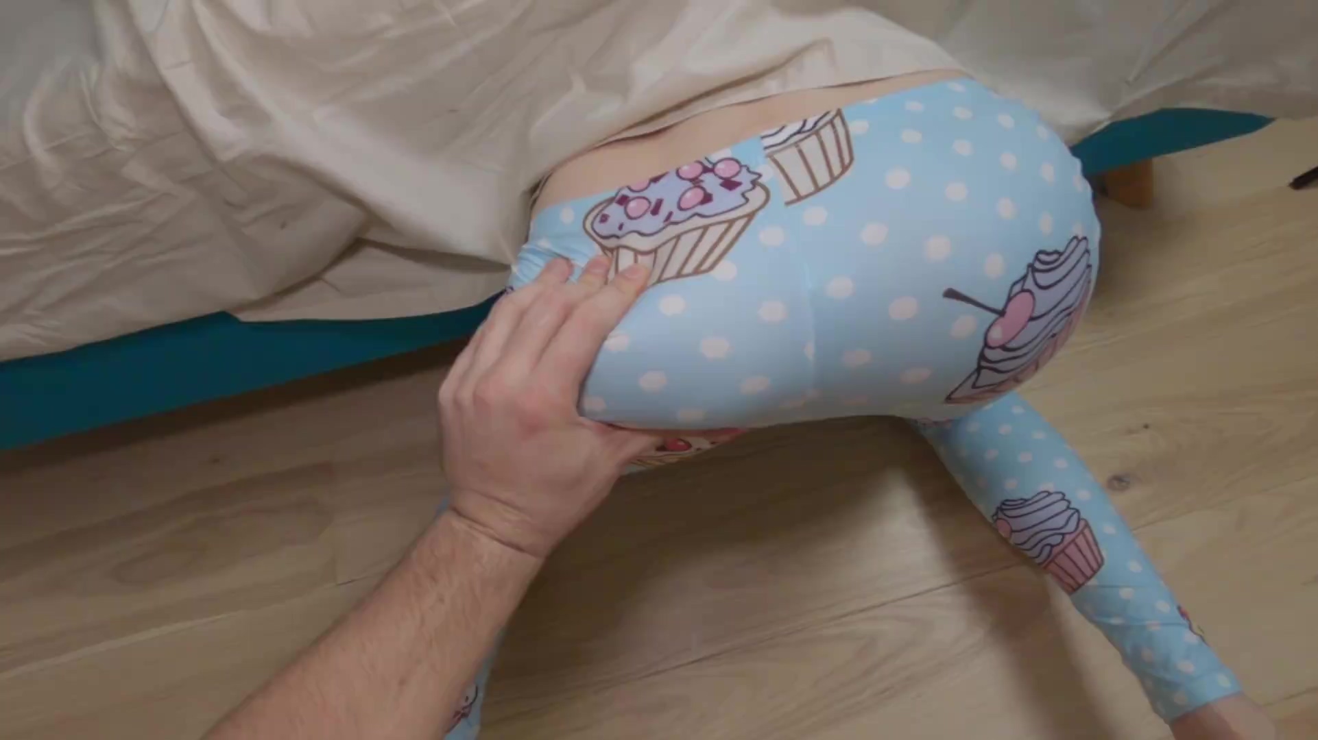 Una Hermana Atrapada En Problemas – Porno Familiar Adolescente