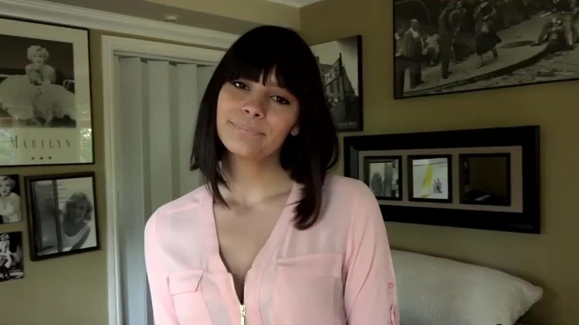 Violet Starr es la agente inmobiliaria más sexy de todos los tiempos – Property Sex