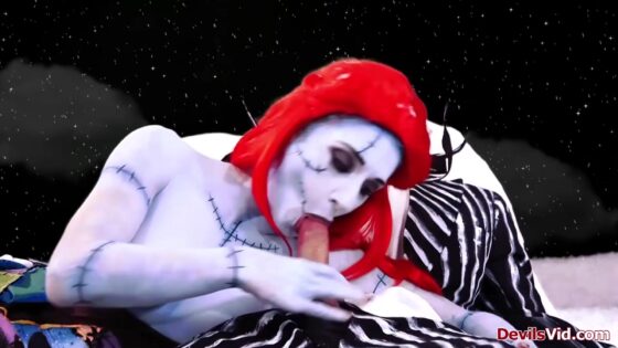 Joanna Angel como Sally sopla la polla de Jack Skellington