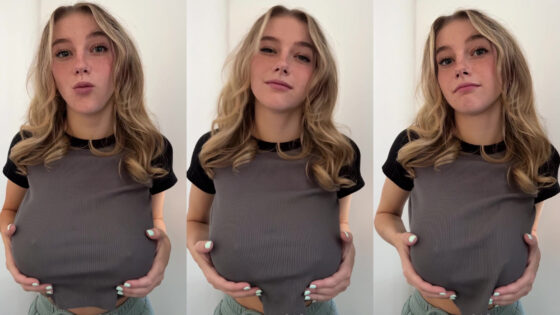 Zooemoore se burla con sus grandes tetas