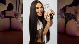 Gabi Sousa caiu na net empinando o rabão na poltrona erótica do motel