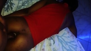 Mi padrastro baja mis bragas y me folla el culo Primera vez painal con Carribteens