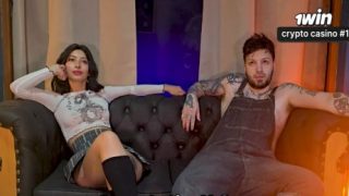 Megvicious Latina caliente tiene sexo en video porno Latino