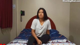 latina de 20 años nerviosa en su primer casting porno – Porno Latino – XCastingReal Gratis