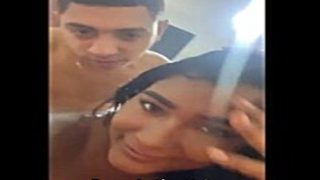 Latina Se graba en su primera vez por el culo y le duele – Porno Latino
