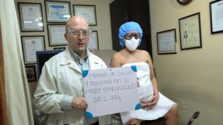 Latina Embarzada es Masajeada y Examinada – Dr. Gustavo Quiros Para Onlyfans Latino