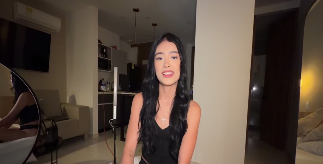 ZoePetite Colombiana tiene sexo para OnlyFans Colombia free